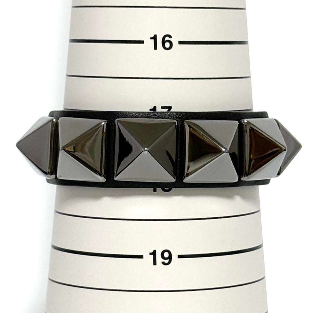 Rockstud Bracelet Leather and Metal Black
