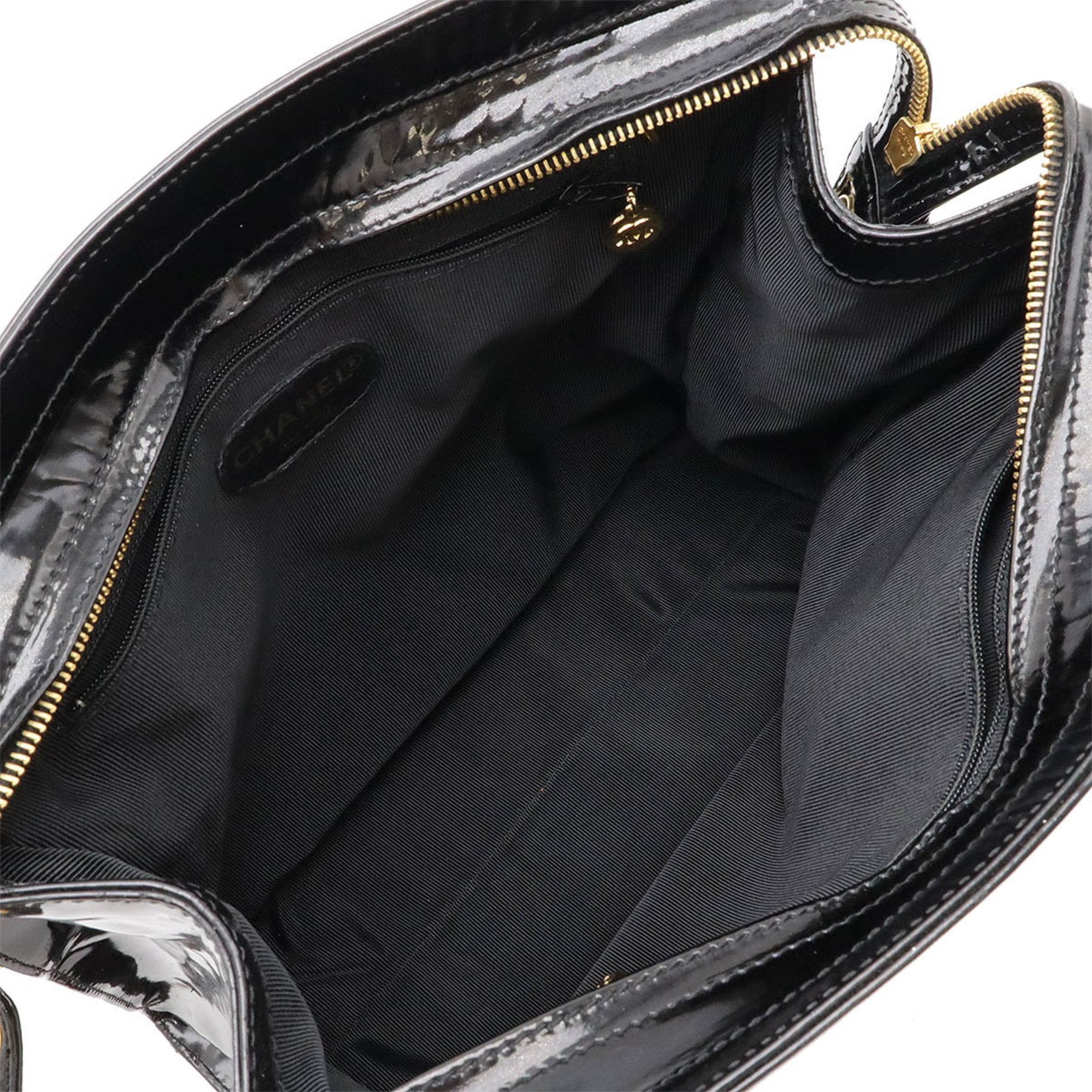 Vintage Timeless Chain Shoulder Bag Patent Medium
