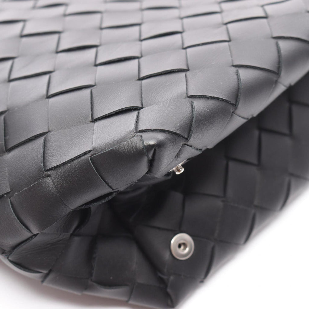 Loop Crossbody Bag Intrecciato Nappa Medium