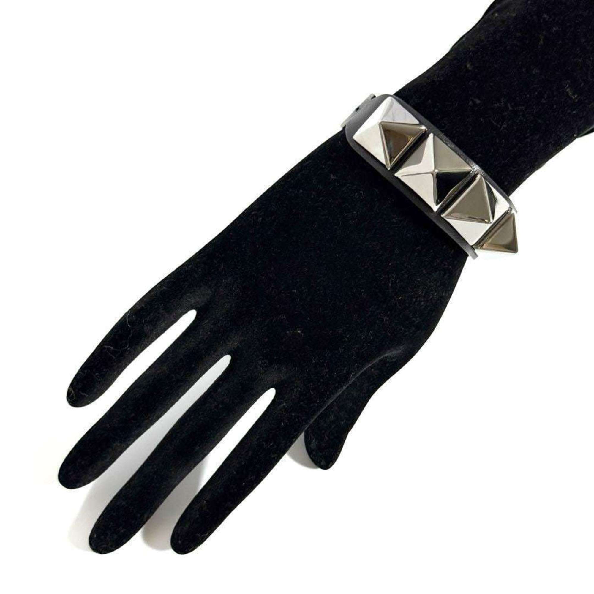 Rockstud Bracelet Leather and Metal Black