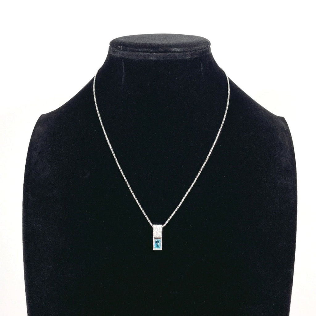 Pendant Necklace Platinum and Platinum