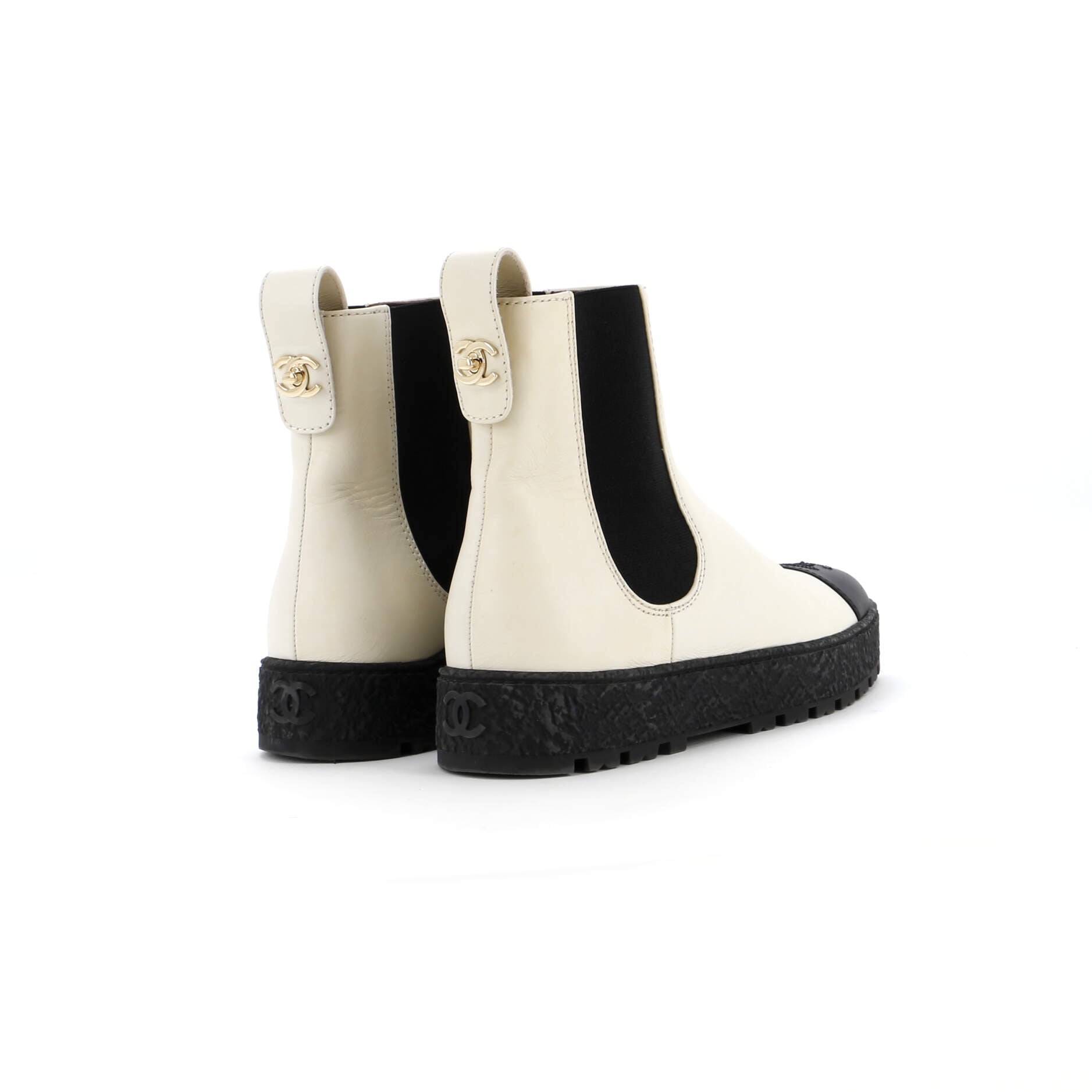 Women's CC Turnlock Cap Toe Chelsea Boots Leather