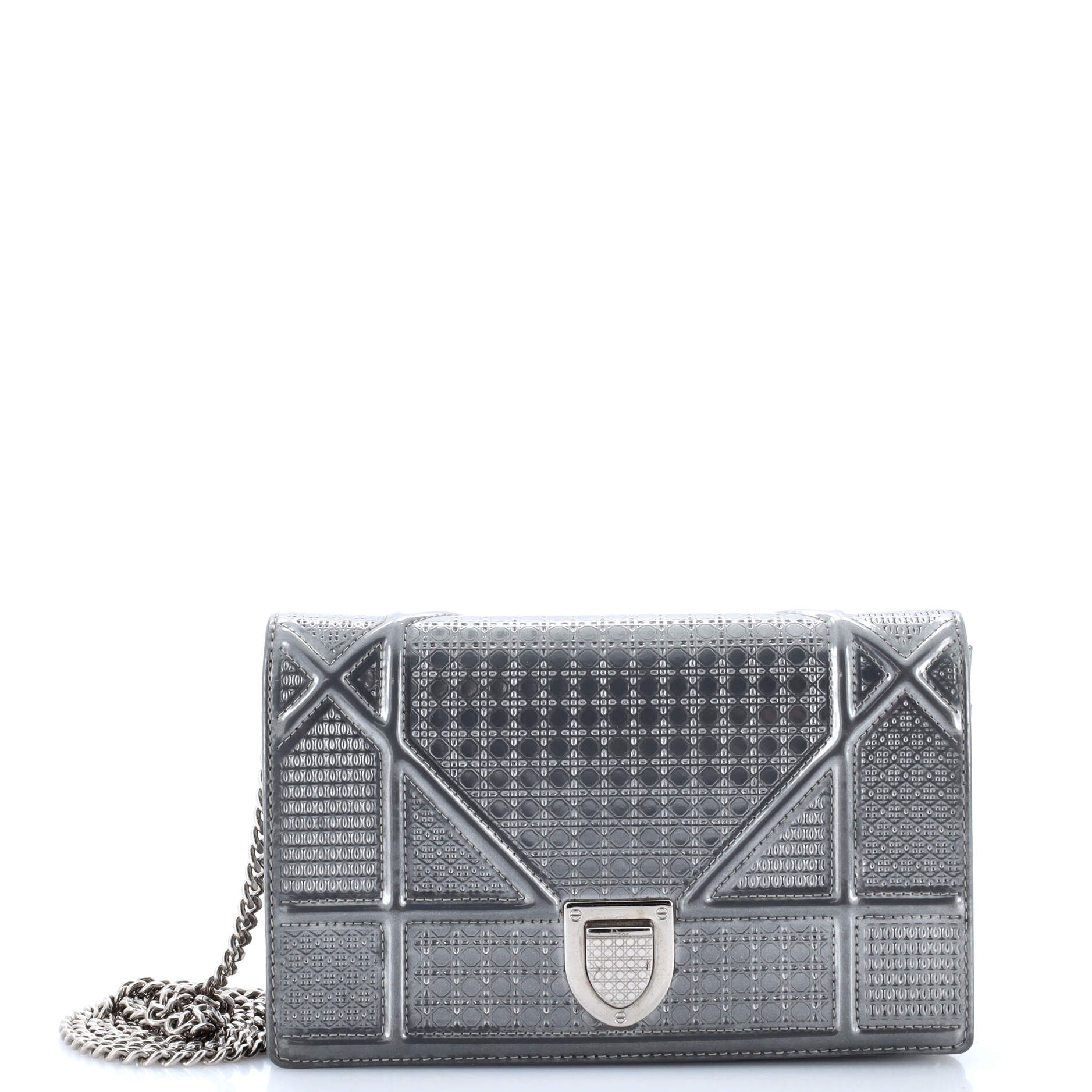 Diorama Wallet on Chain Cannage Embossed Calfskin
