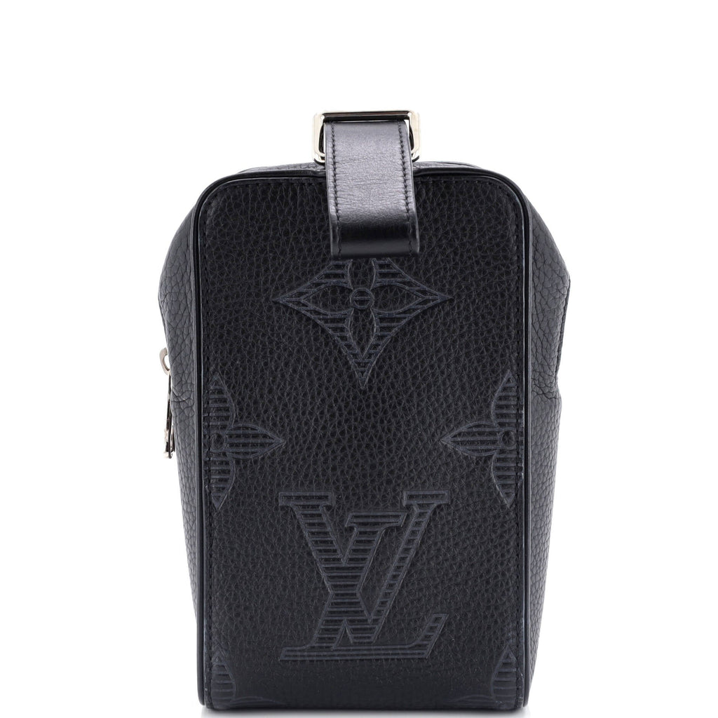 Wash Pouch Monogram Shadow Giant Taurillon Leather