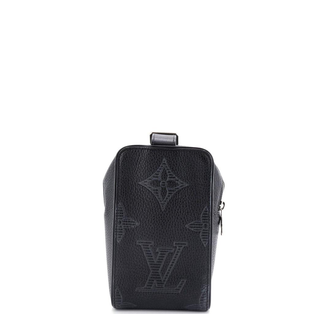 Wash Pouch Monogram Shadow Giant Taurillon Leather