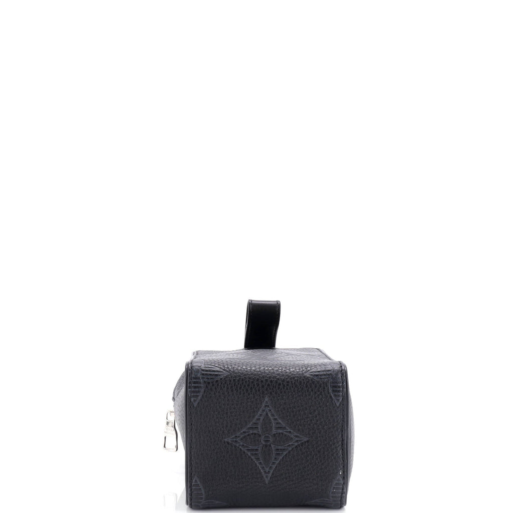 Wash Pouch Monogram Shadow Giant Taurillon Leather