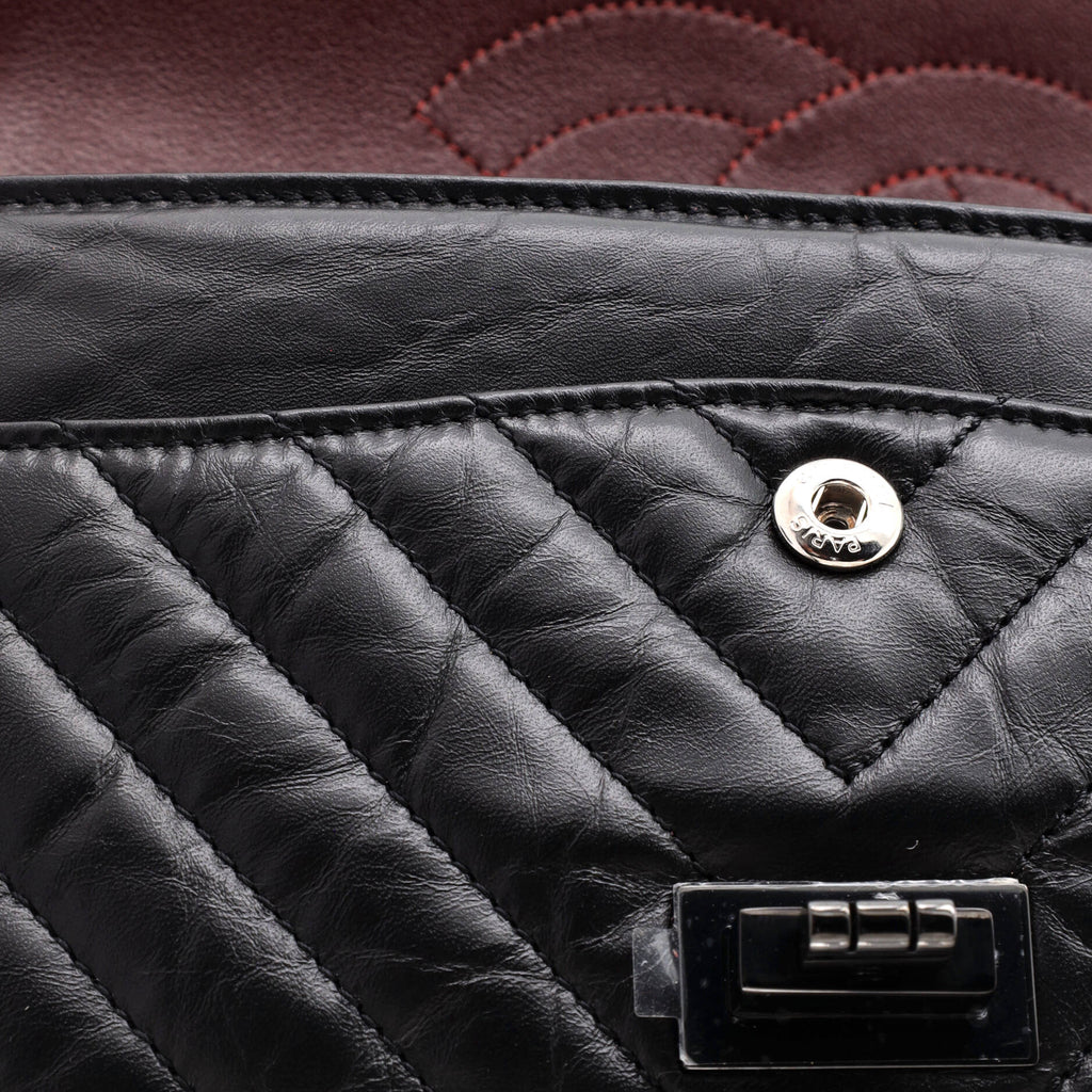 So Black Reissue 2.55 Flap Bag Chevron Aged Calfskin 225