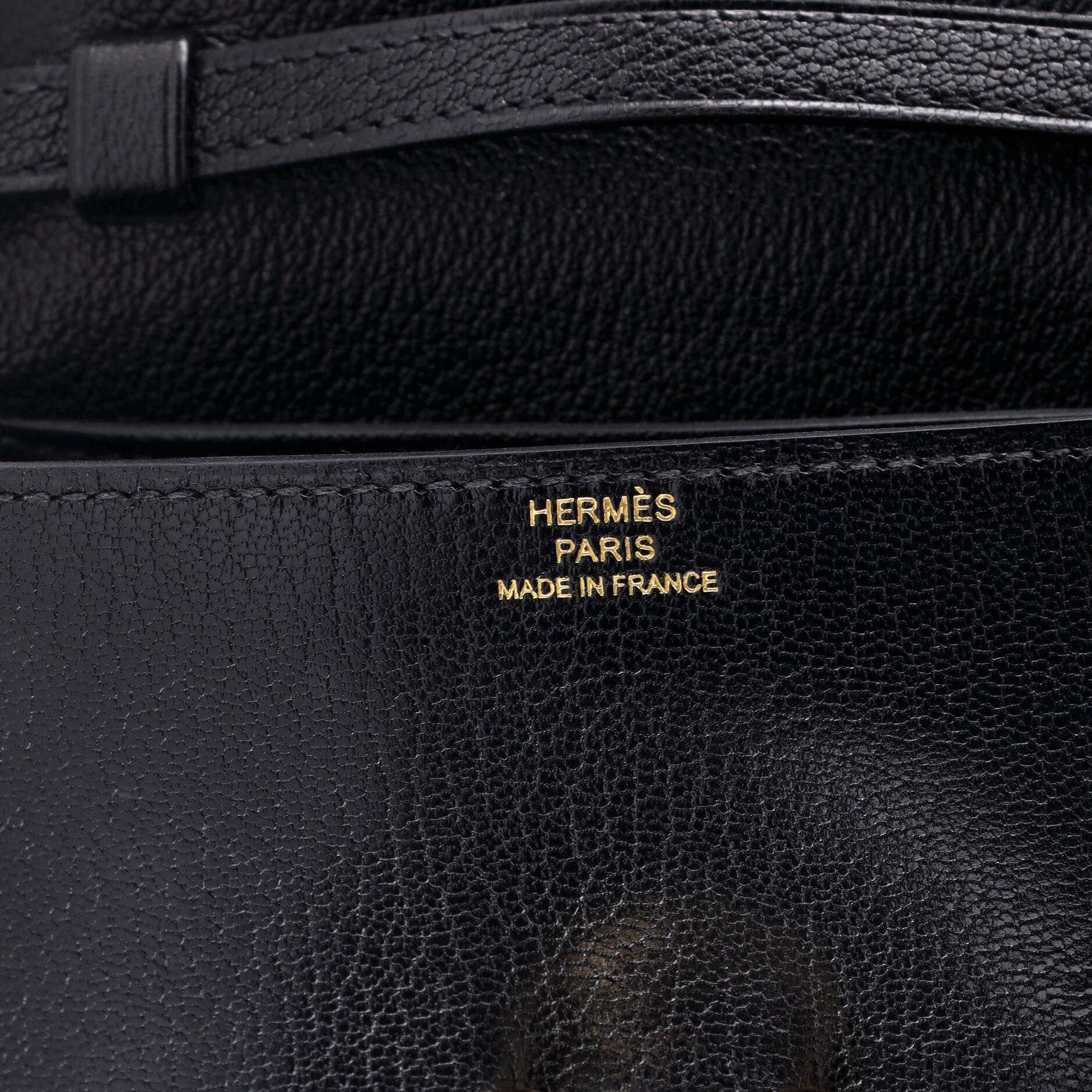 Chaine d'Ancre Compact Wallet on Strap Chevre Mysore