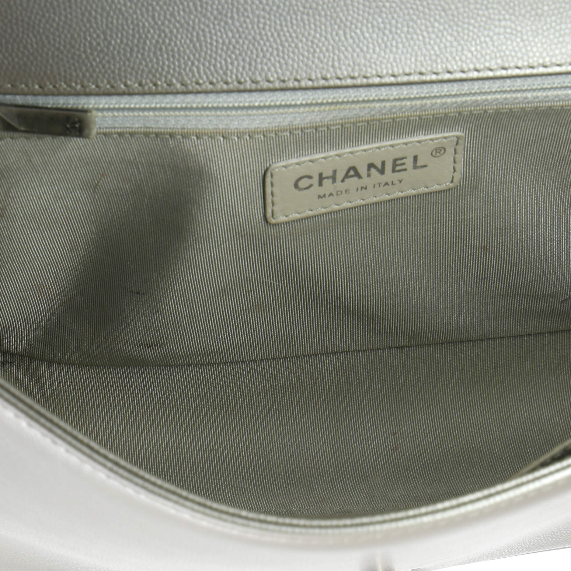 Boy Flap Bag Chevron Caviar New Medium