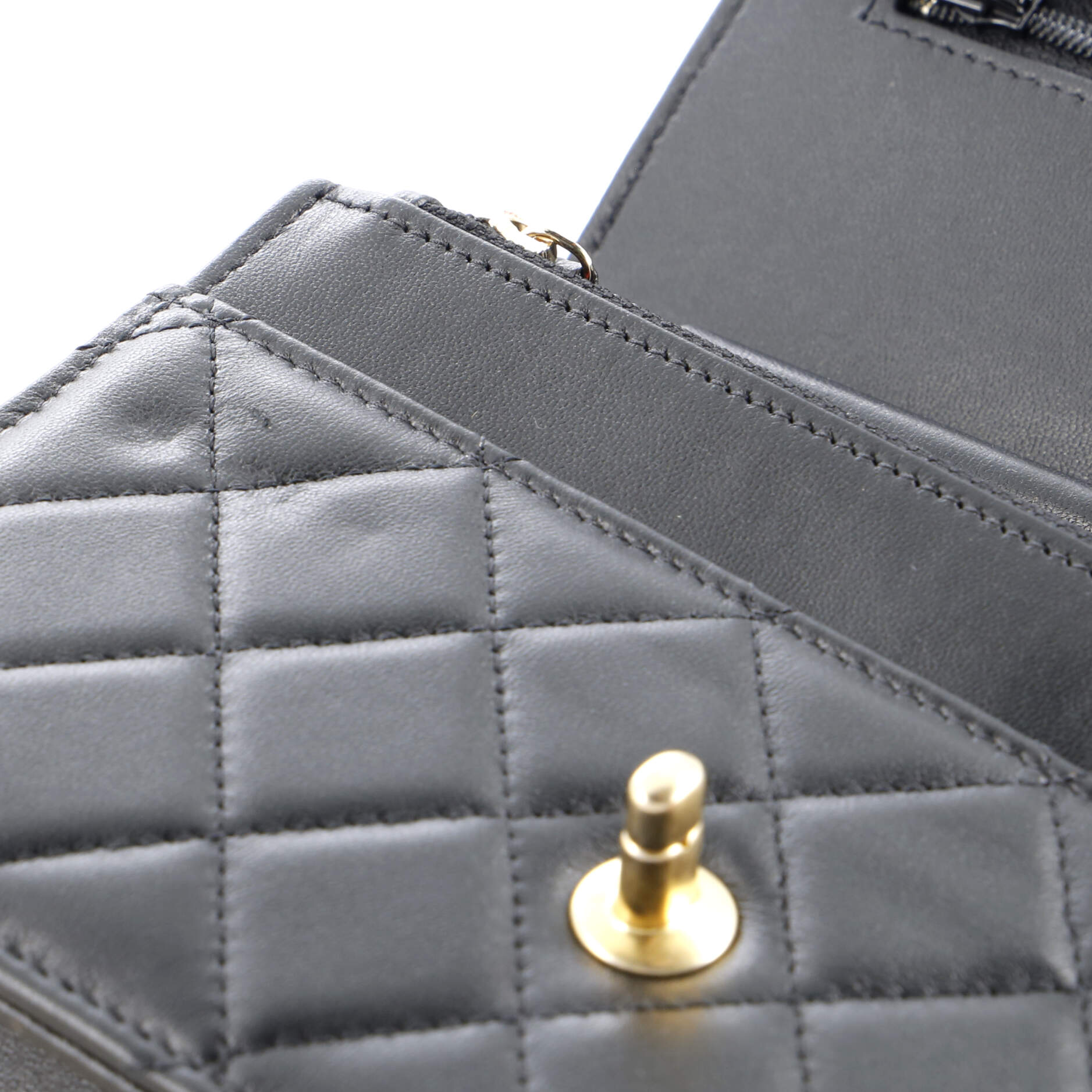 Pearl Crown Wallet on Chain Quilted Lambskin