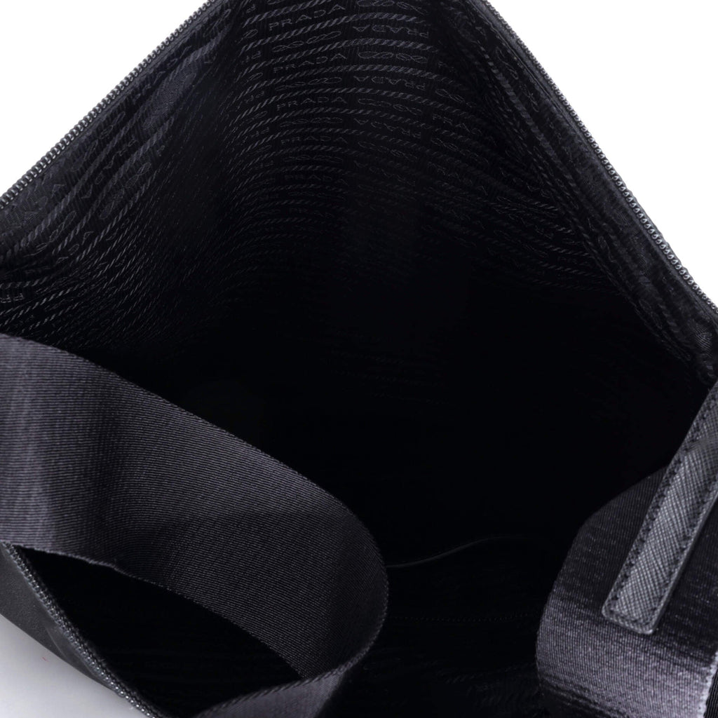 Triangle Logo Plaque Flat Messenger Tessuto Medium
