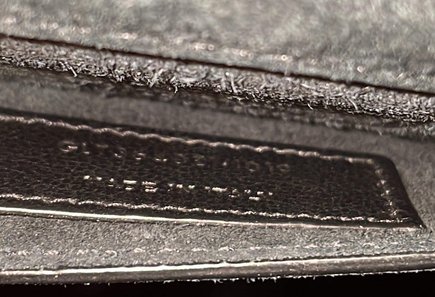 Classic Monogram Crossbody Bag Grainy Leather Medium