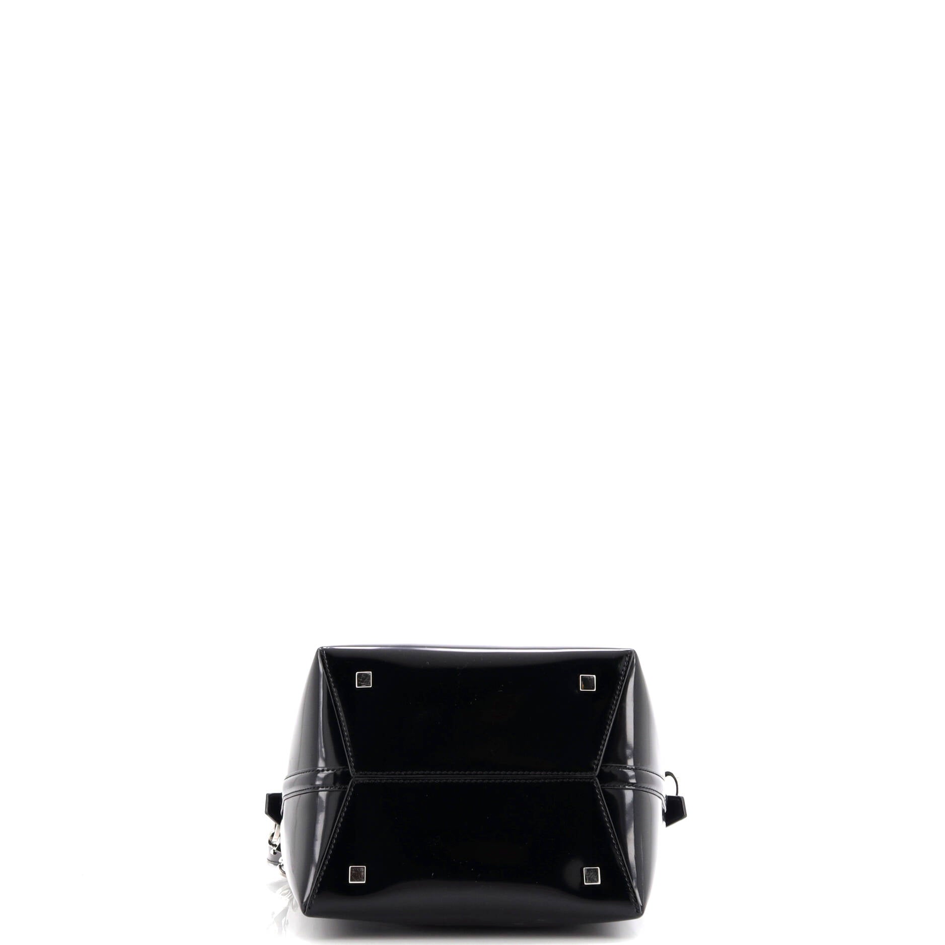 Le 37 Bucket Bag Patent