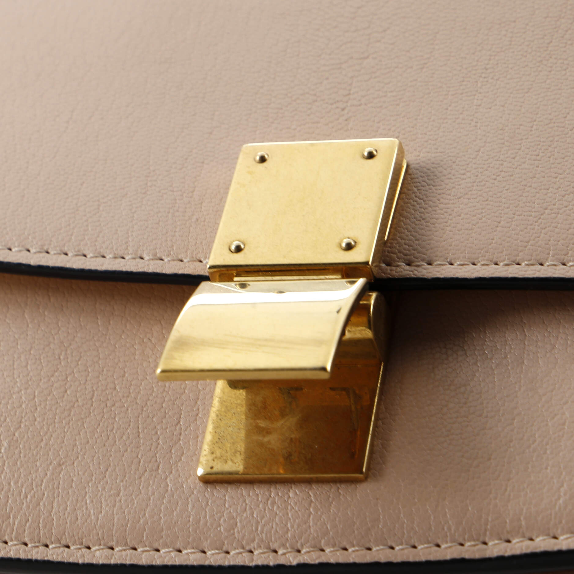Classic Box Bag Grainy Leather Small