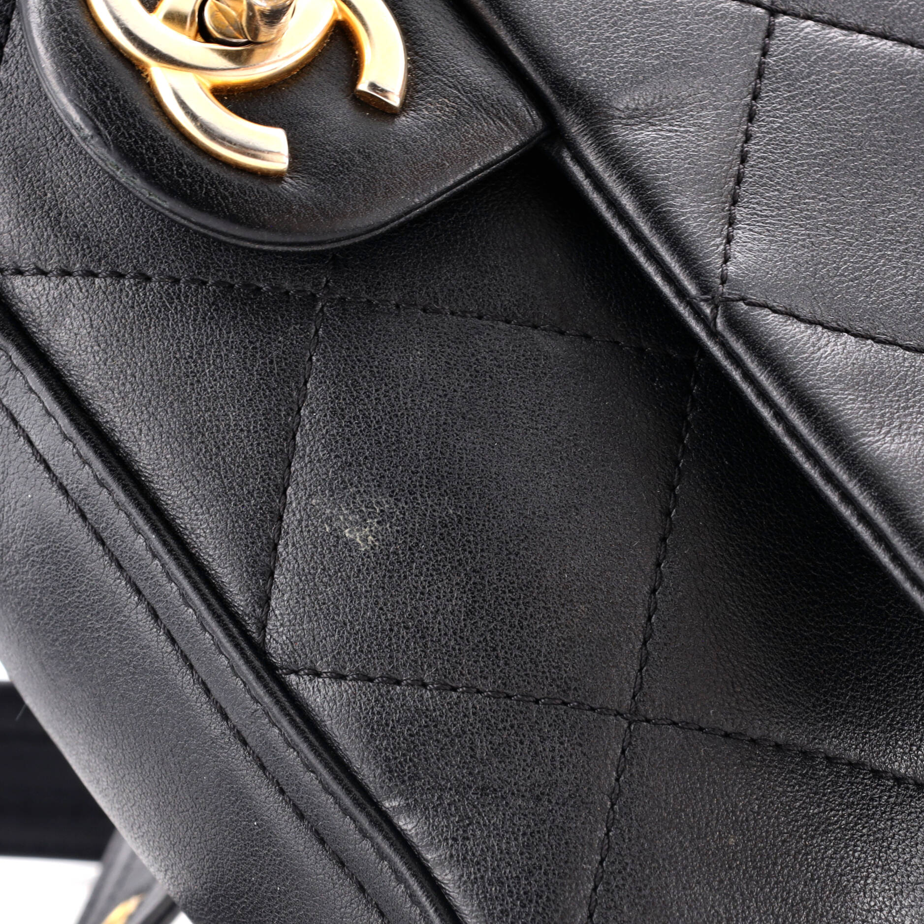 Easy Mood Flap Bag Quilted Calfskin Medium