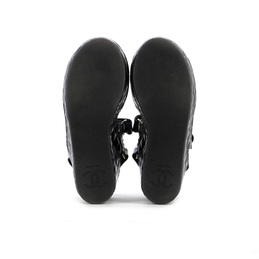 Women's Logo Velcro Strap Wedge Sandals Quilted Leather