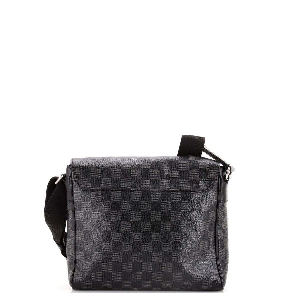 District NM Messenger Bag Damier Graphite PM