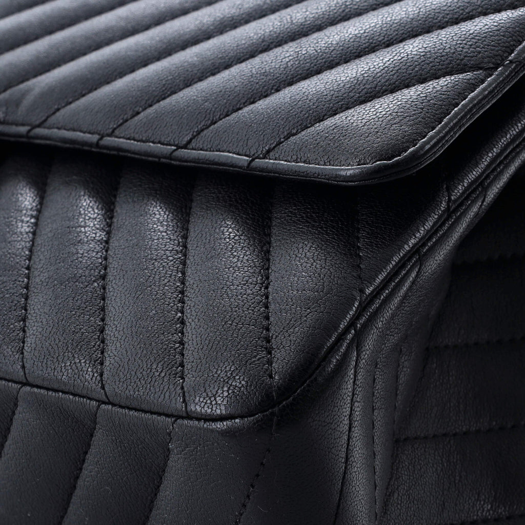 So Black Reissue 2.55 Flap Bag Chevron Sheepskin 226