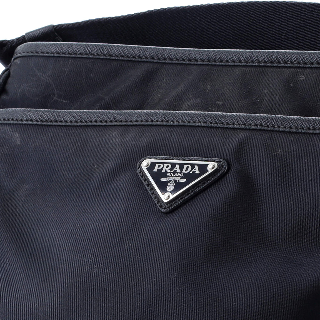Front Pocket Messenger Bag Tessuto Medium