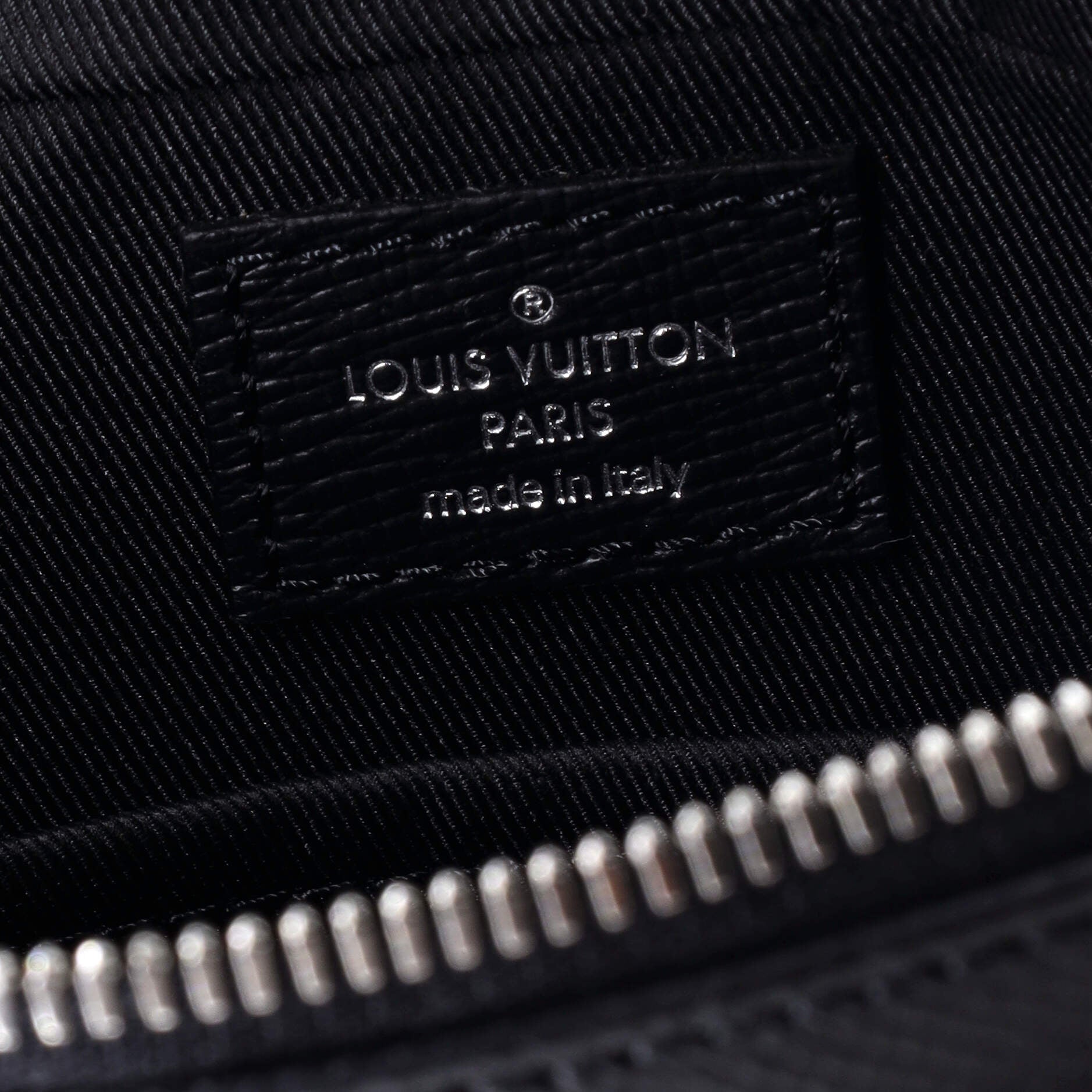 Avenue Messenger Taiga Leather