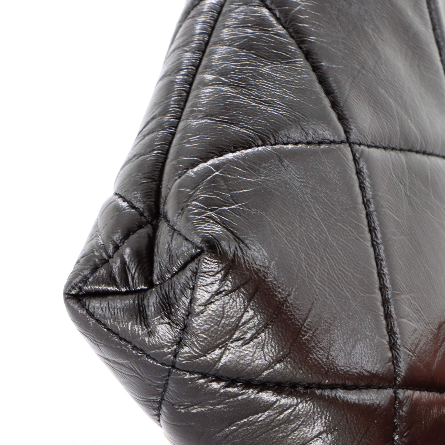 CC Kisslock Frame Clutch with Chain Quilted Lambskin Small