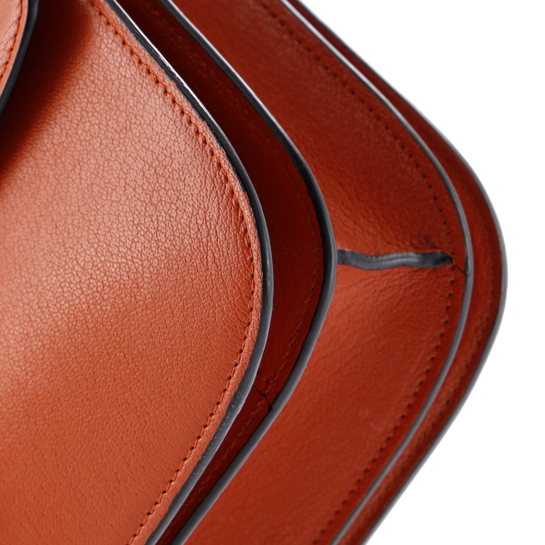 Classic Box Bag Smooth Leather Medium