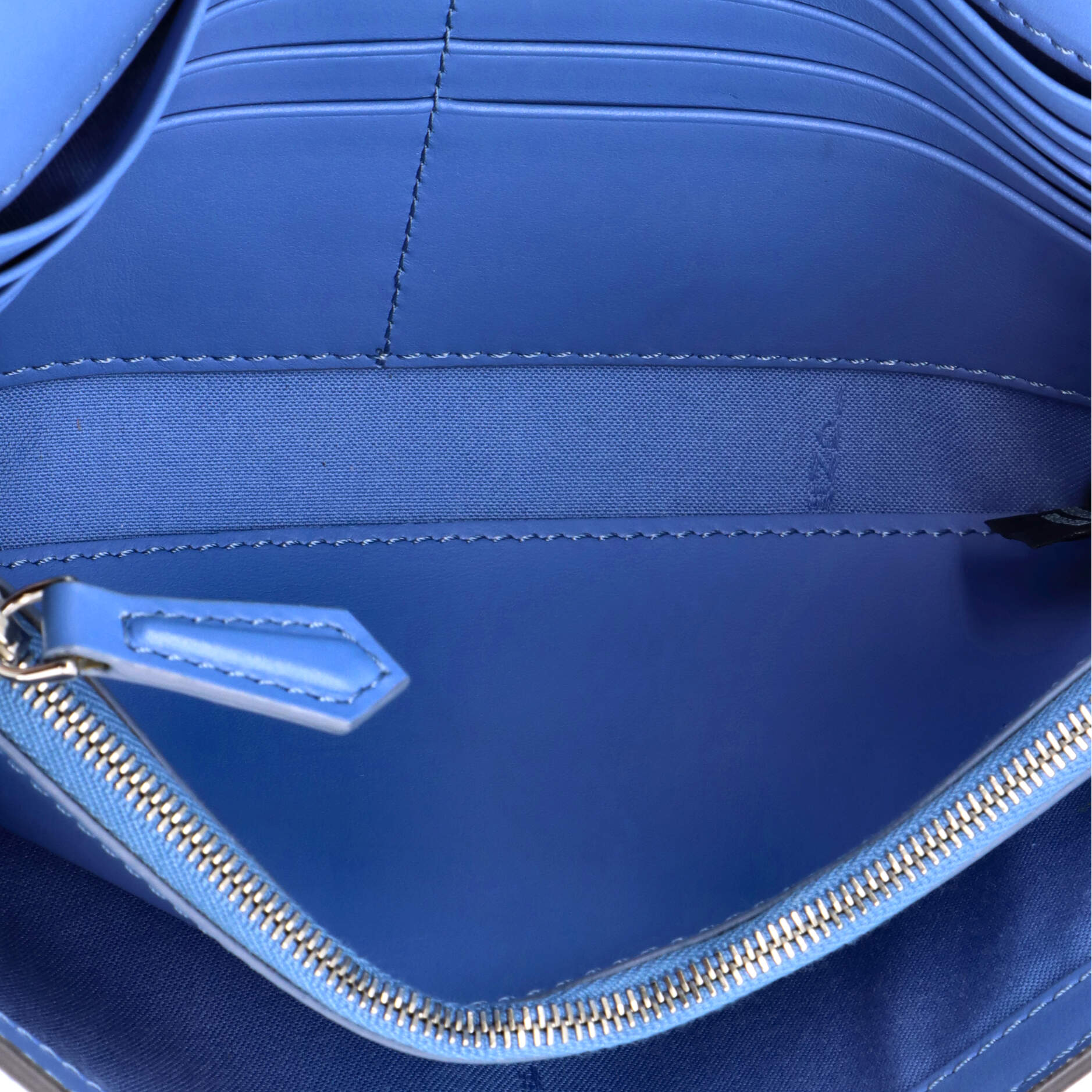 F is Fendi Wallet on Chain Leather