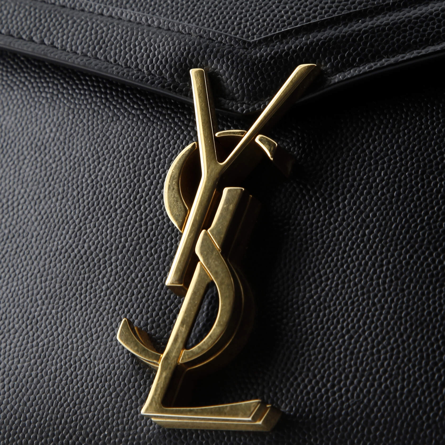 Cassandra Chain Wallet Leather Mini