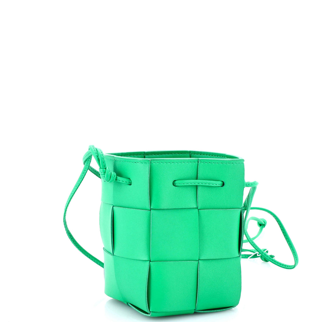 Cassette Bucket Bag Maxi Intrecciato Leather Mini