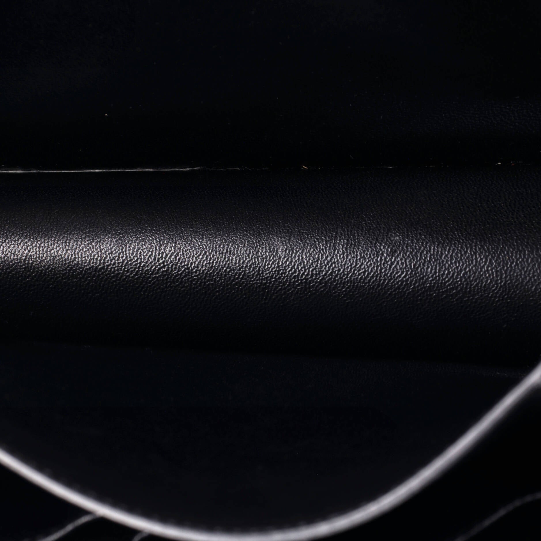 Classic Box Bag Stingray Medium