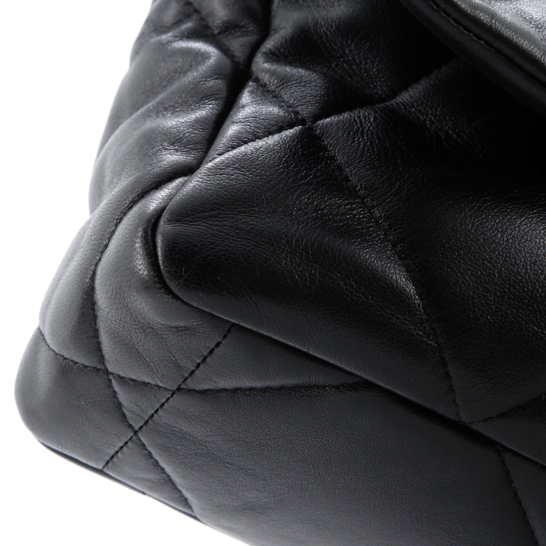 19 Flap Bag Quilted Leather Medium