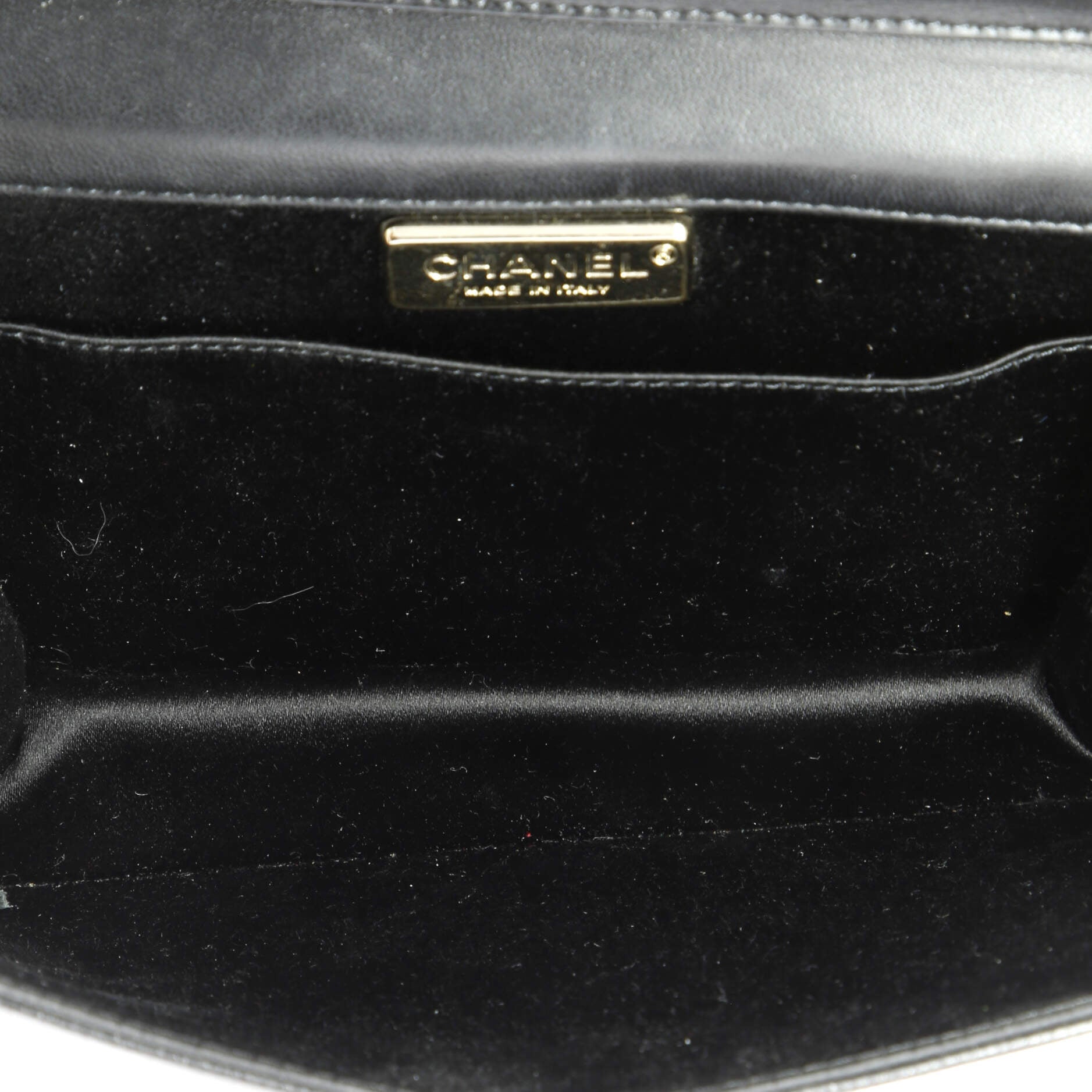 Metal CC Signature Clutch on Chain Embellished Quilted Leather Small