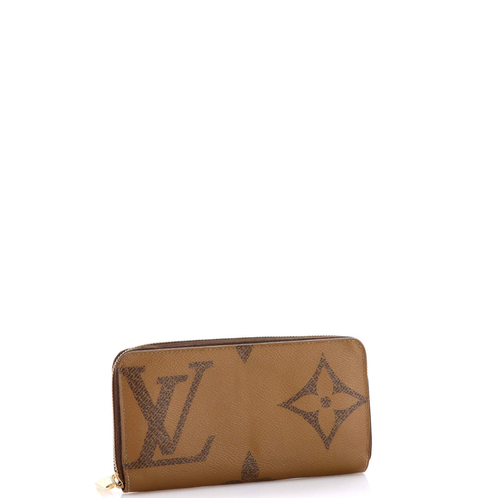 Zippy Wallet Reverse Monogram Giant