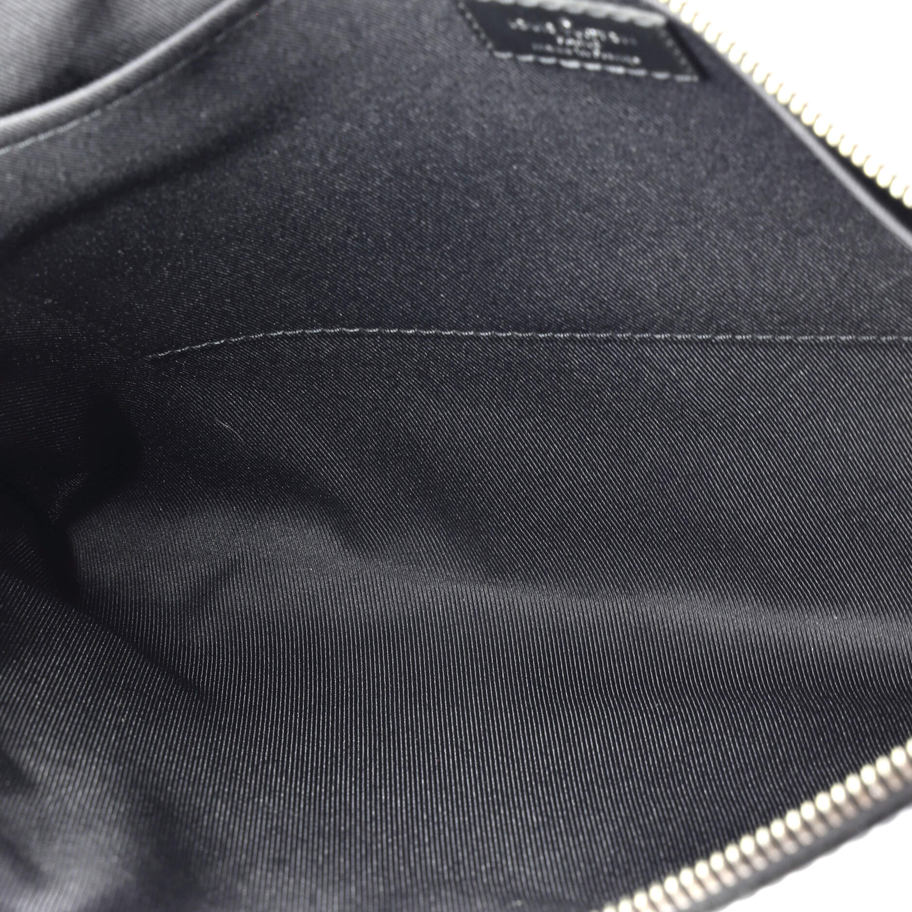 Discovery Pochette Monogram Eclipse Canvas GM