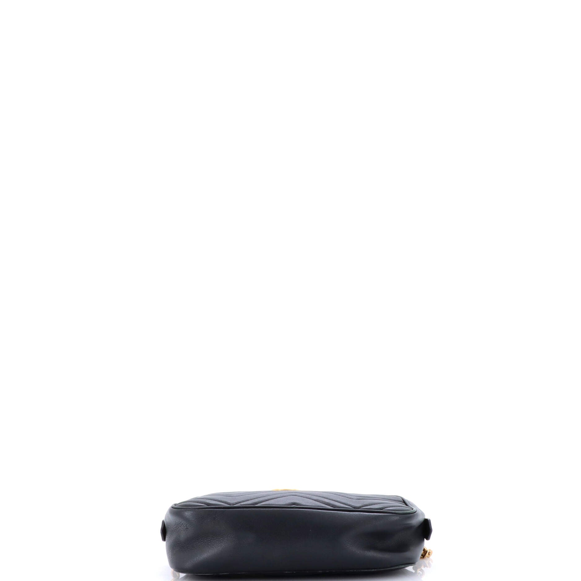 GG Marmont Shoulder Bag Matelasse Leather Small