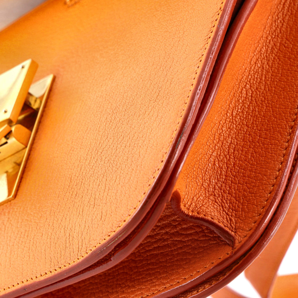 Classic Box Bag Grainy Leather Medium