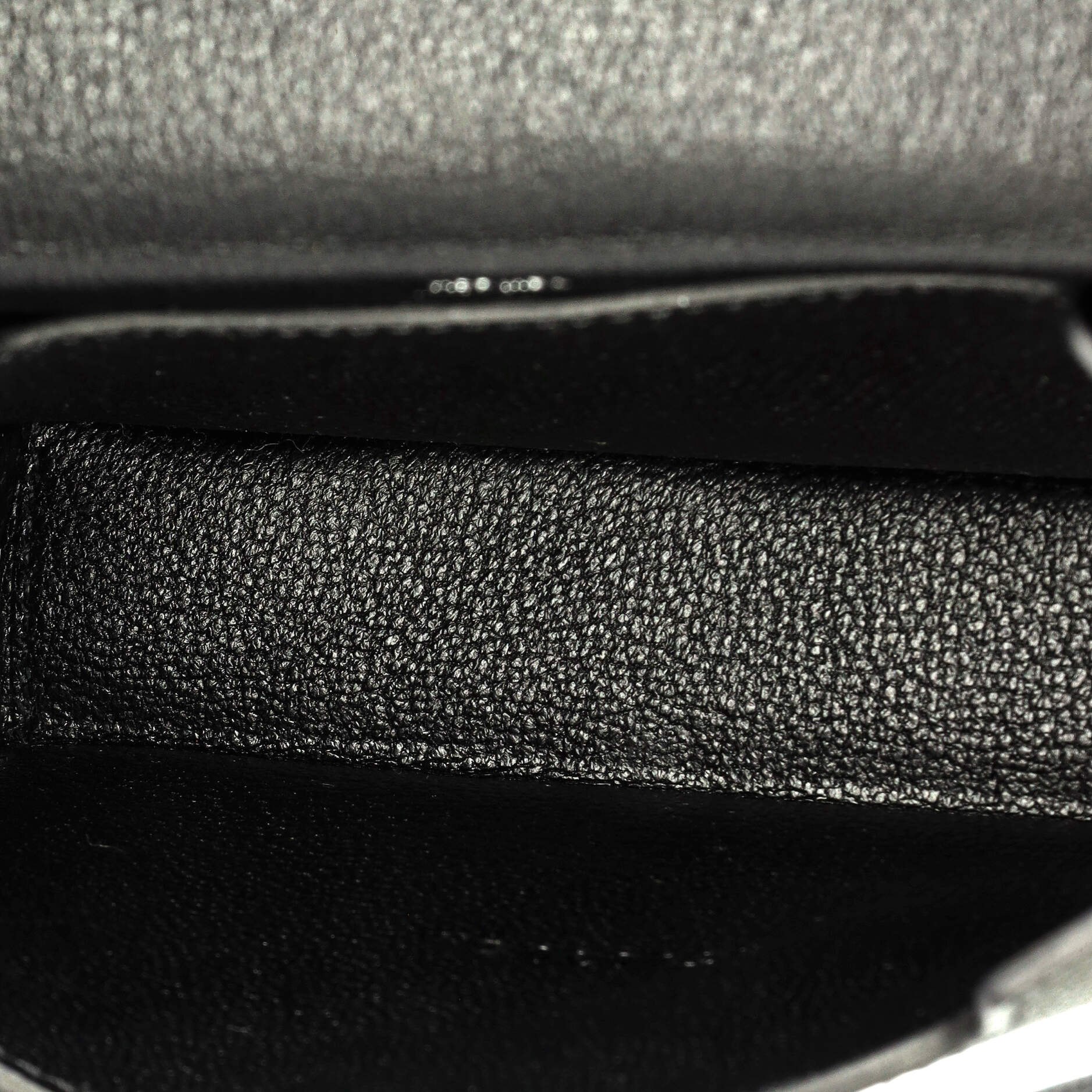 Kelly Multi Pocket To Go Pouch Epsom