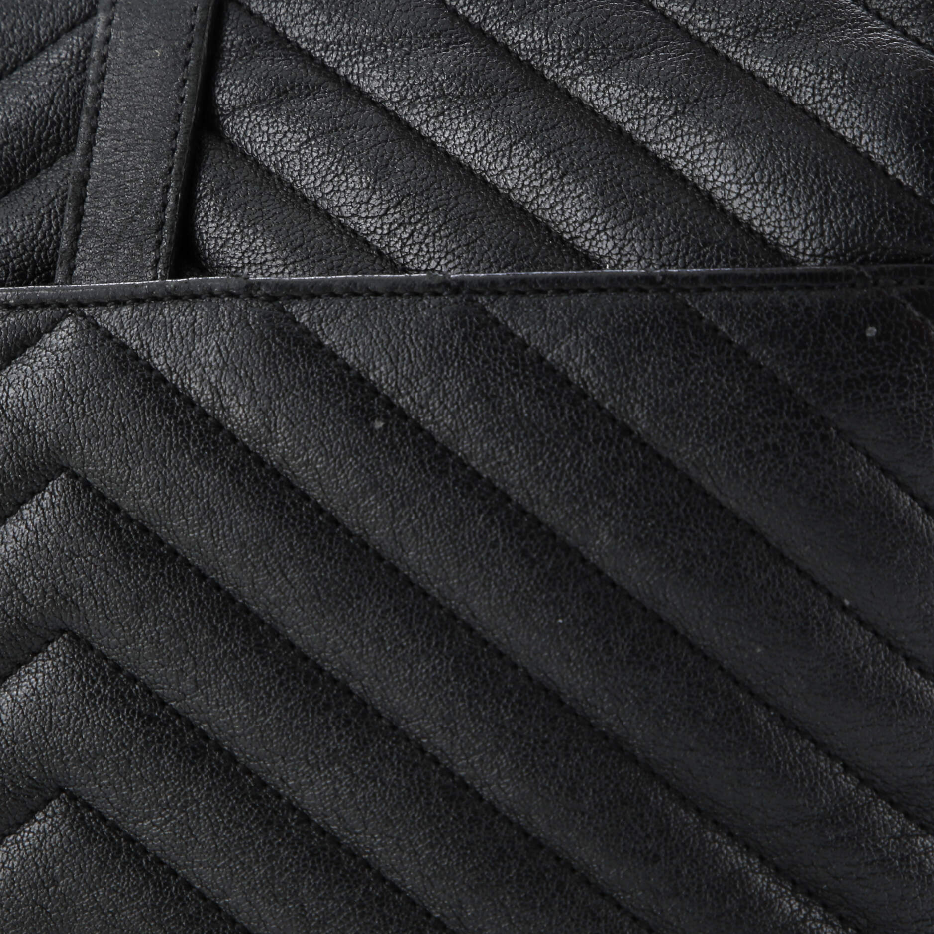 Classic Monogram College Bag Matelasse Chevron Leather Medium