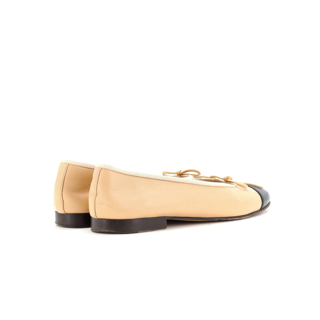 Women's CC Cap Toe Bow Ballerina Flats Leather