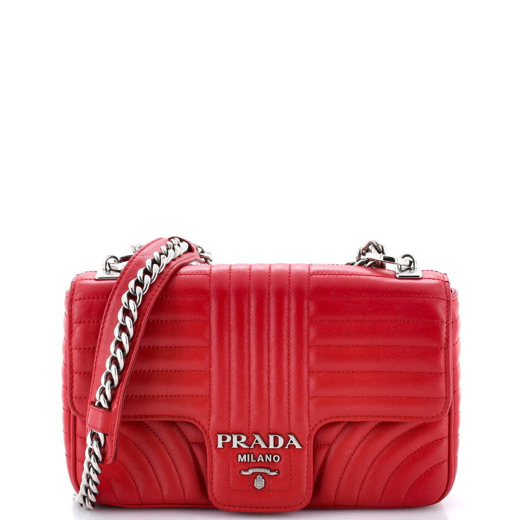 Chain Flap Shoulder Bag Diagramme Quilted Leather Medium