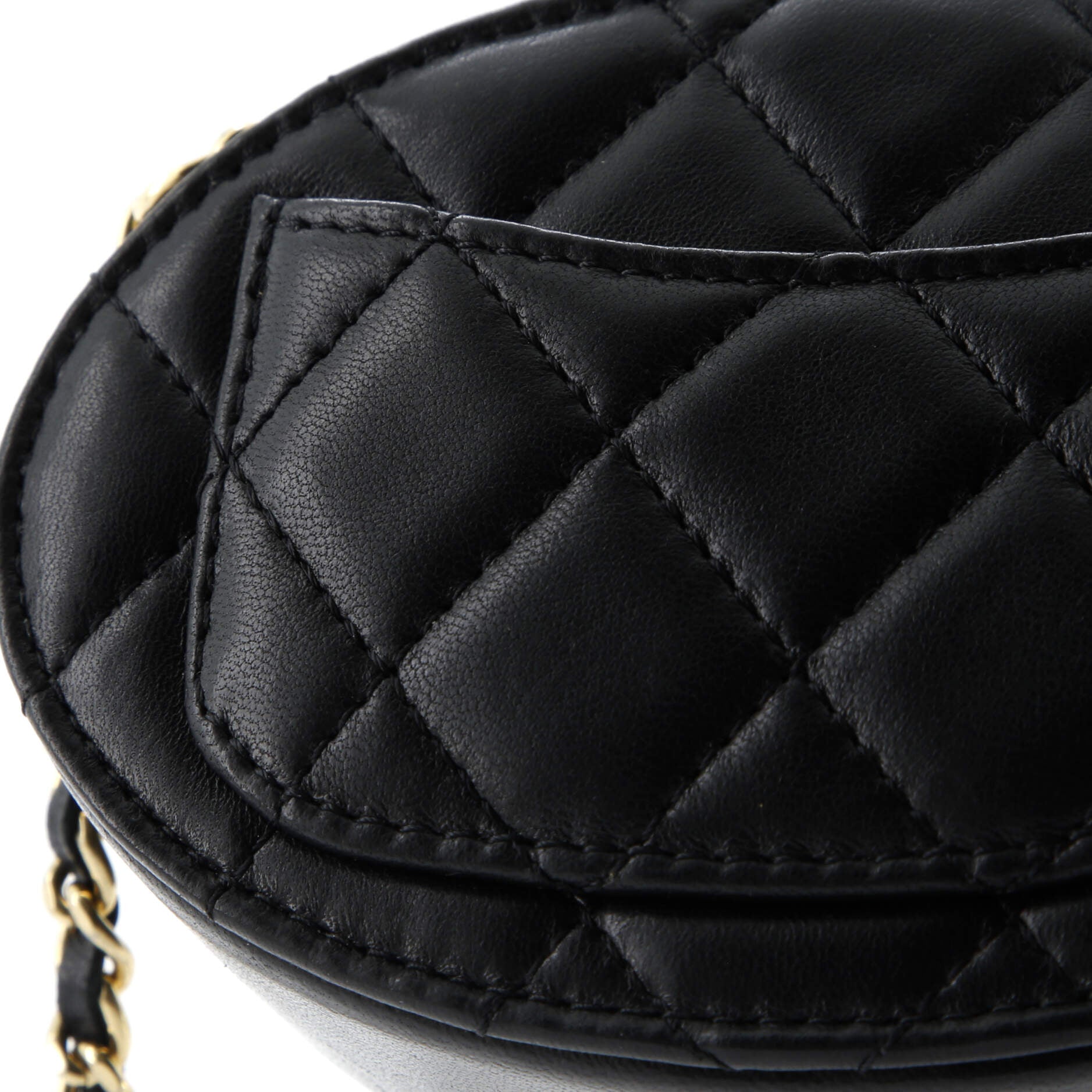 Logo Plate Oval Clutch With Chain Metal and Lambskin
