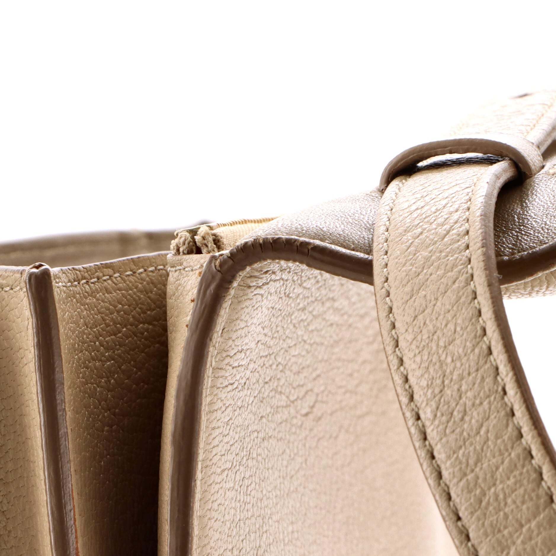 Classic Box Bag Grainy Leather Medium