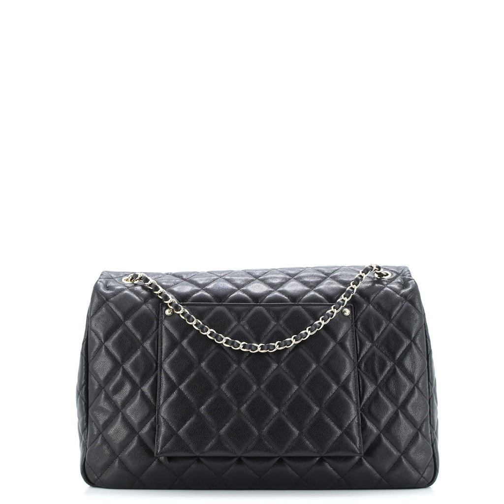 XXL Travel Flap Bag Quilted Caviar Small
