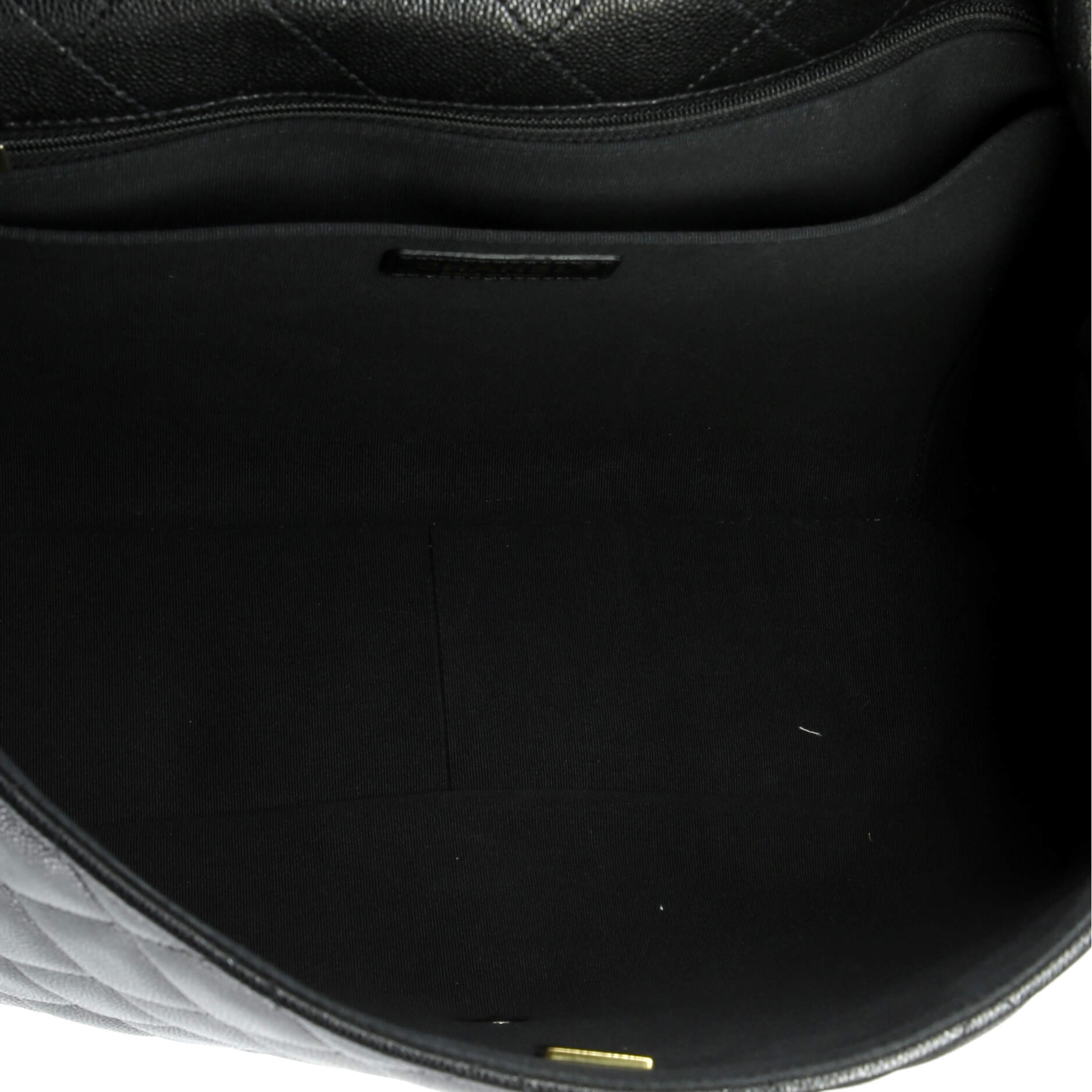 XXL Travel Flap Bag Quilted Caviar Small