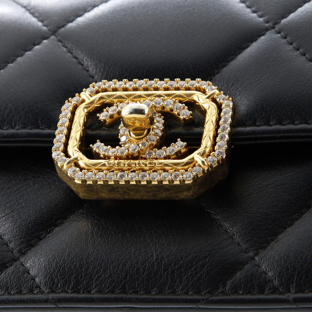 Crystal Geometric Frame CC Clutch with Chain Quilted Calfskin