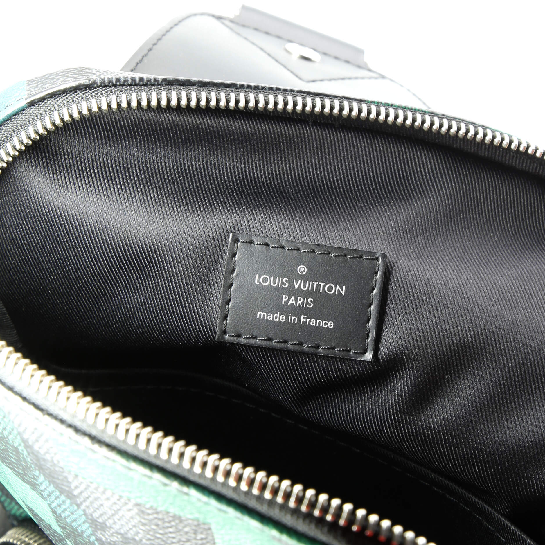 Avenue Sling Bag Limited Edition Damier Graphite Pixel