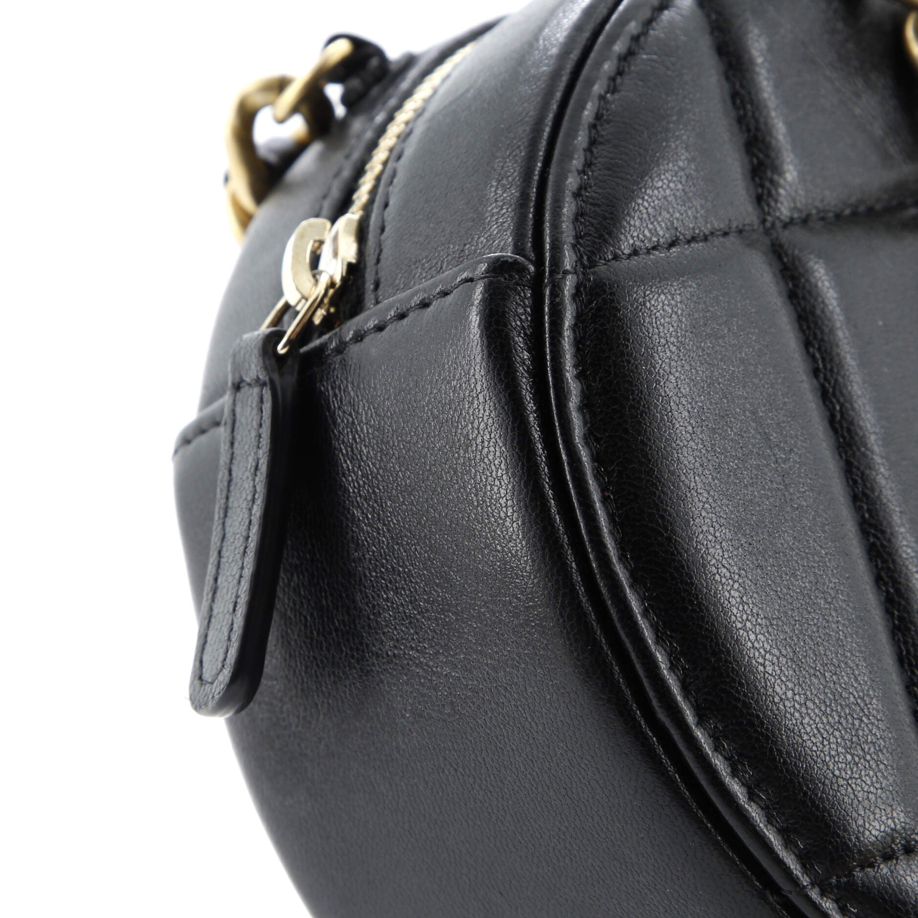 19 Round Clutch with Chain Quilted Leather