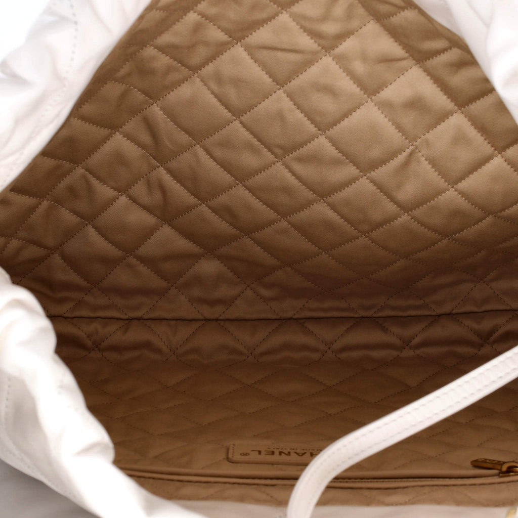 22 Chain Hobo Quilted Calfskin Medium