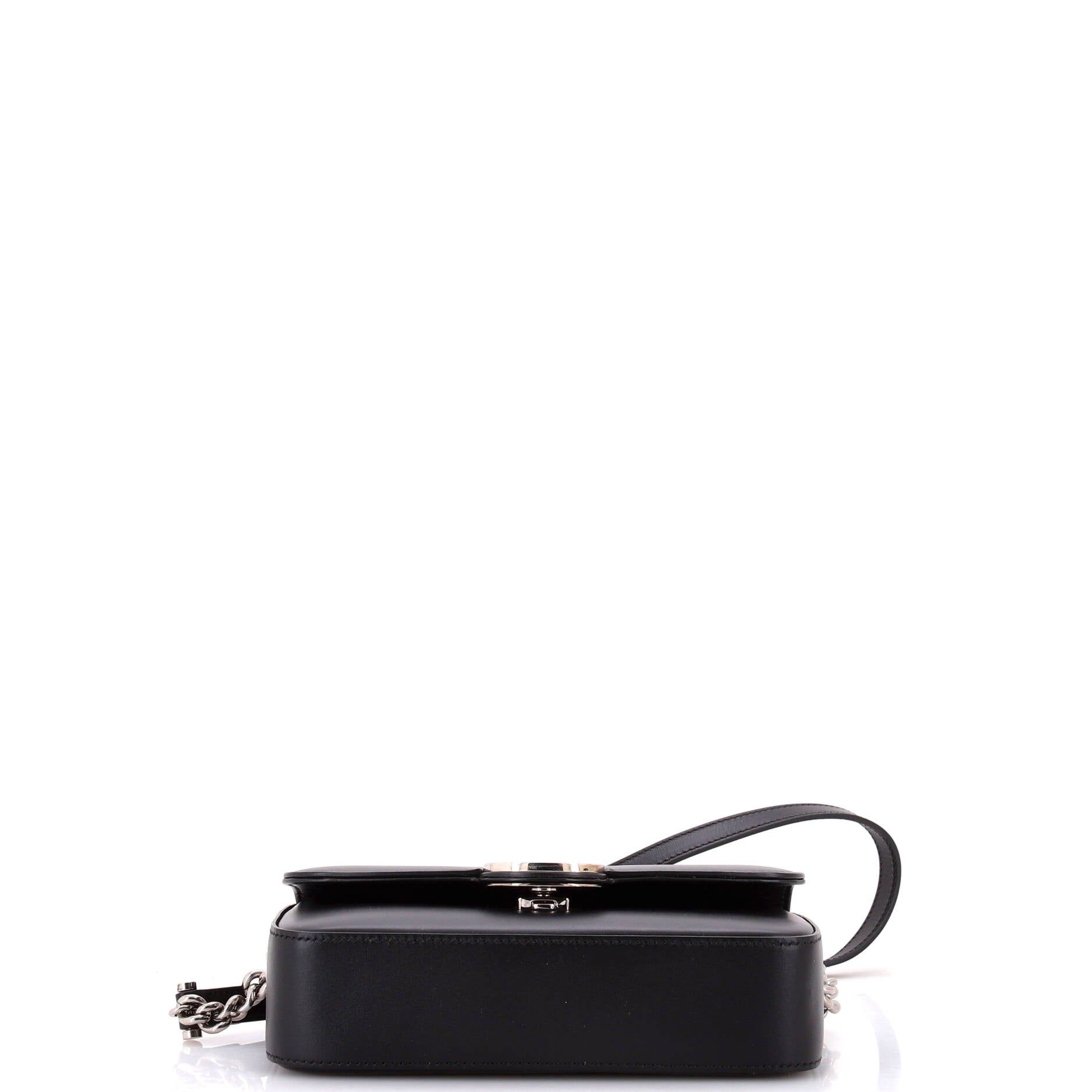 Petite GG Flap Shoulder Bag Leather Small