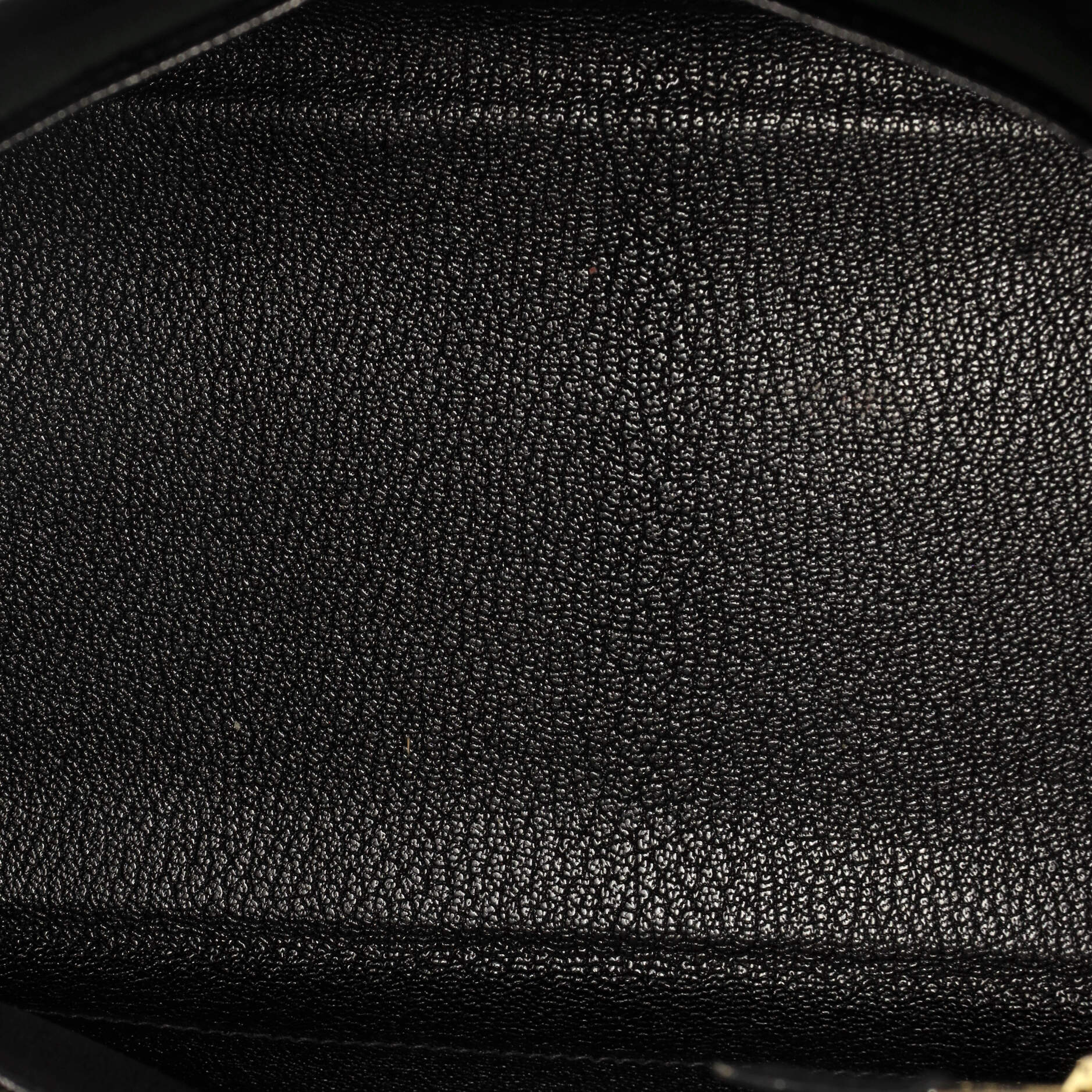 Kelly Handbag Noir Clemence with Gold Hardware 28